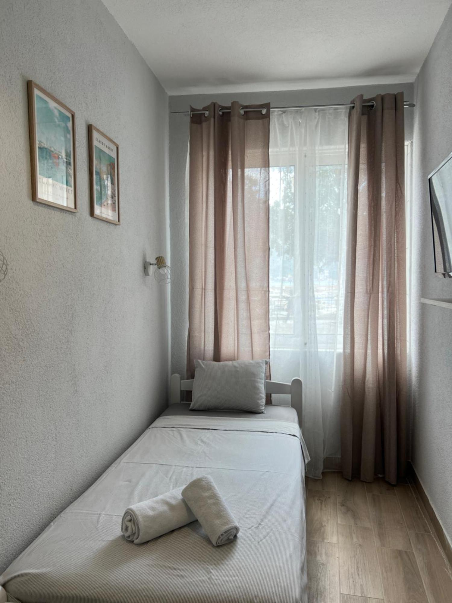 Apartments Astoria Hn Herceg Novi Bagian luar foto