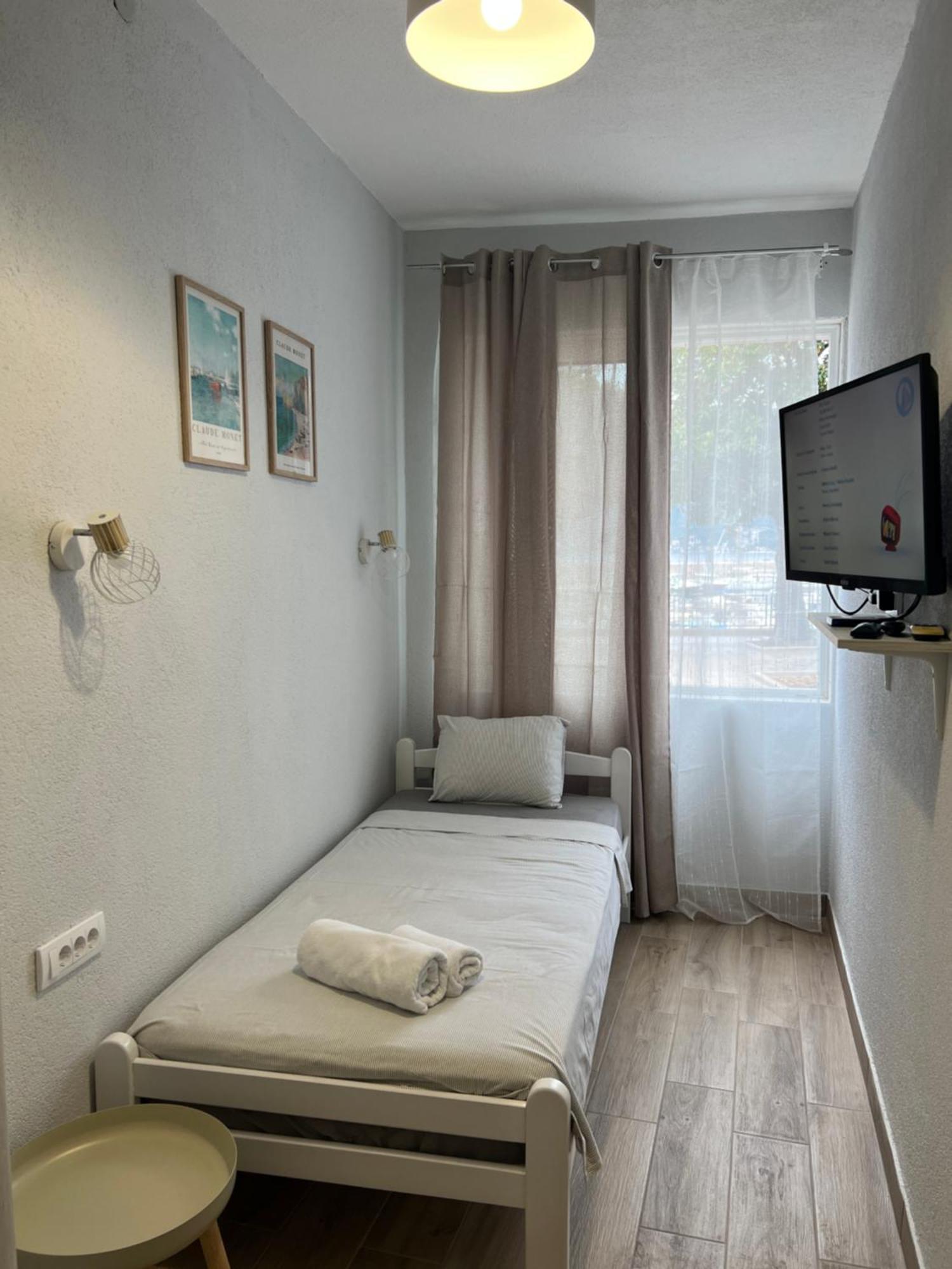 Apartments Astoria Hn Herceg Novi Bagian luar foto