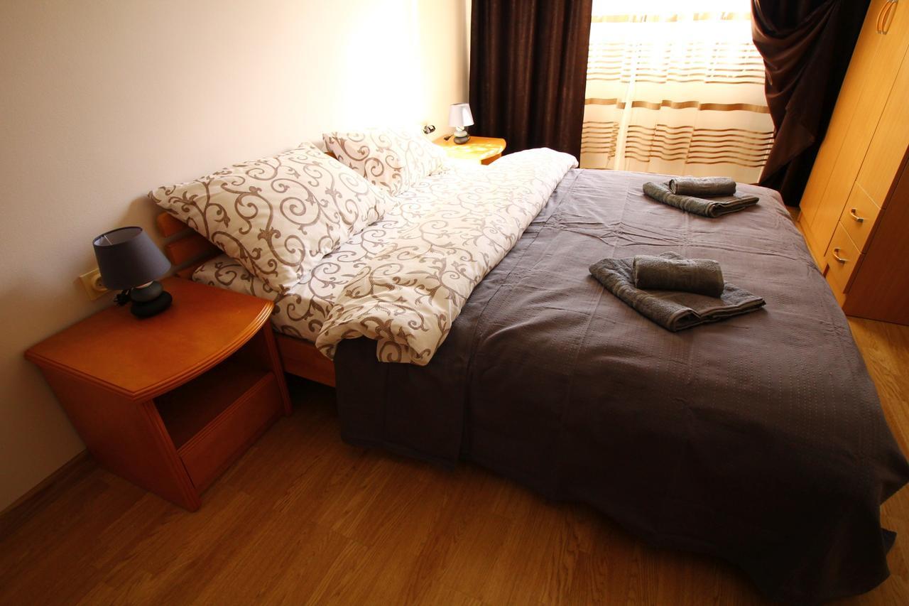 Apartments Astoria Hn Herceg Novi Bagian luar foto