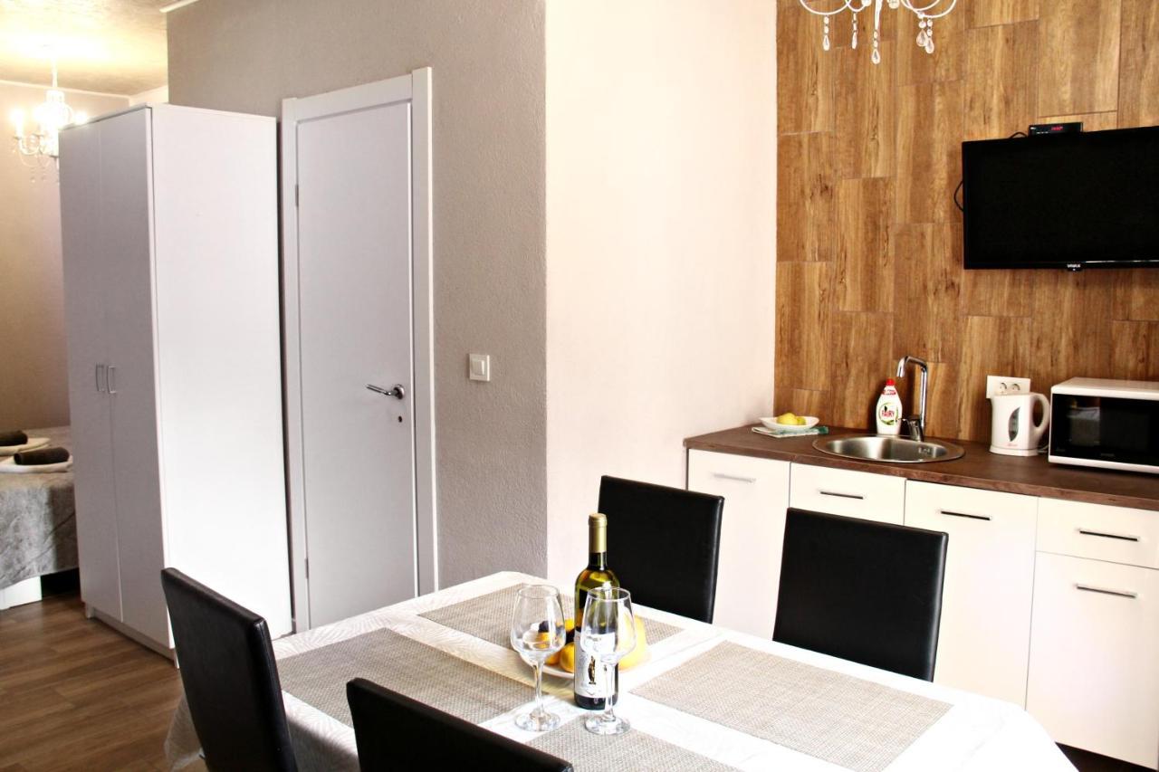Apartments Astoria Hn Herceg Novi Bagian luar foto